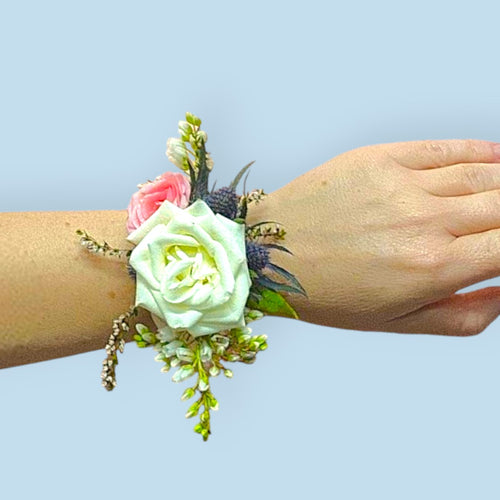 Dewberry Corsage (Wrist)